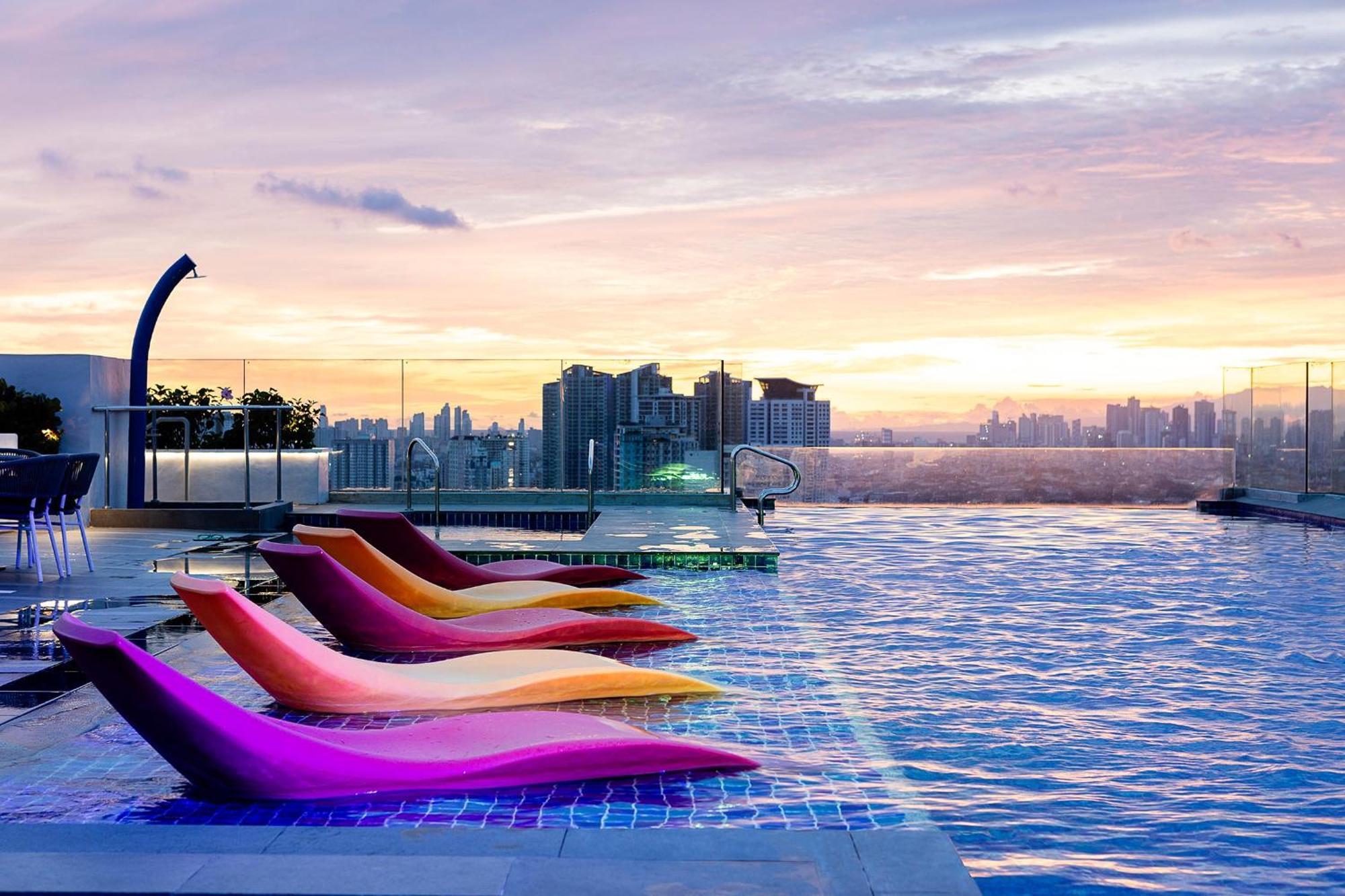 Ibis Styles Manila Araneta City Quezon City Exterior foto